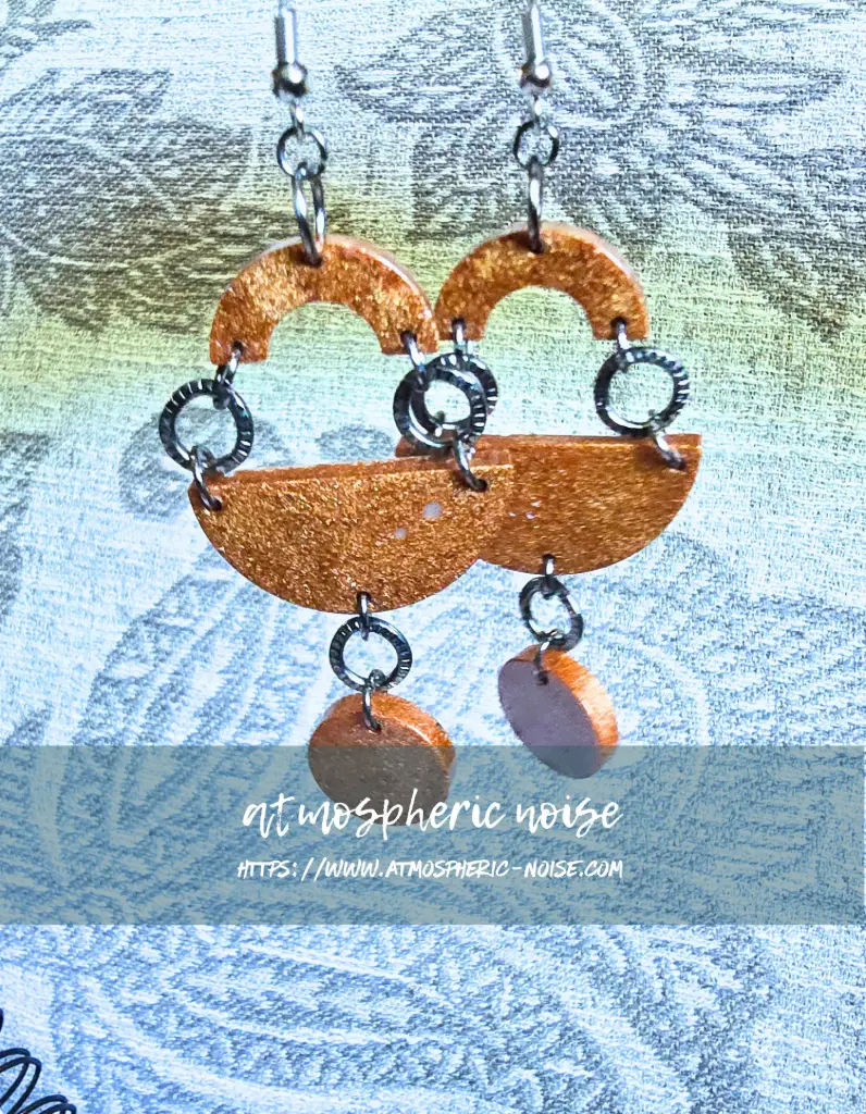 "Copper Arch" Modern Chain Resin Earrings